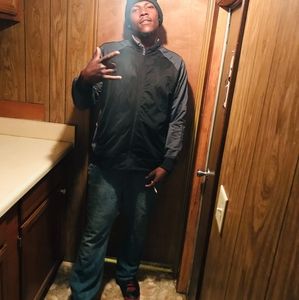 Meet your Posher, Thomas